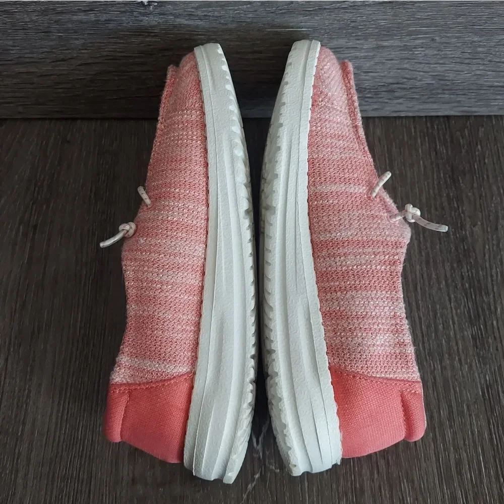 EUC Hey Dude Wendy Stretch Coral Pearl Moccasin 3Y